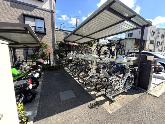 レーベンハイム朝霞台グランジールのその他共用部分|駐輪場・バイク置場