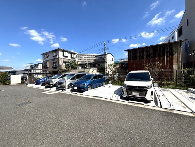 レーベンハイム朝霞台グランジールの駐車場|駐車場