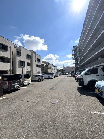 レーベンハイム朝霞台グランジールの駐車場|駐車場