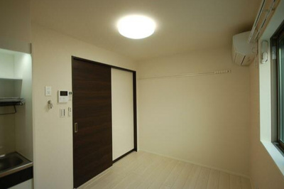 【居間・リビング】 | ヒルズ三ッ沢下町B棟 | 同一仕様