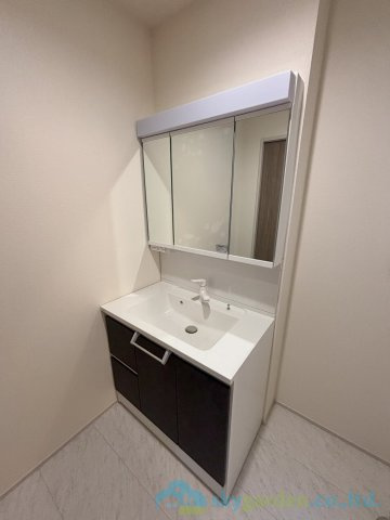 平塚市横内　新築戸建　全1棟1号棟の独立洗面台