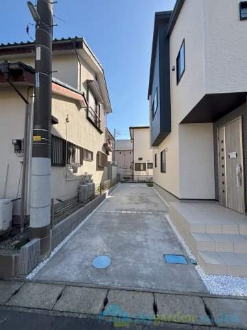 平塚市横内　新築戸建　全1棟1号棟の駐車場