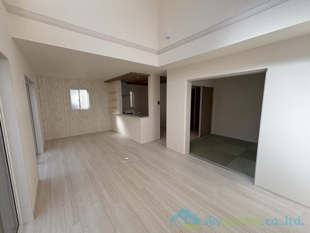 平塚市横内　新築戸建　全1棟1号棟の居間・リビング