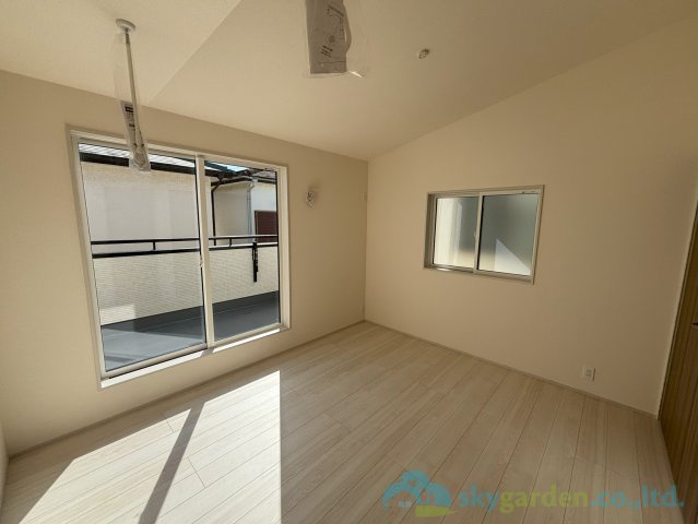 平塚市横内　新築戸建　全1棟1号棟の洋室