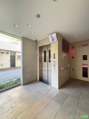 【ロビー】 | ラピスラズリ