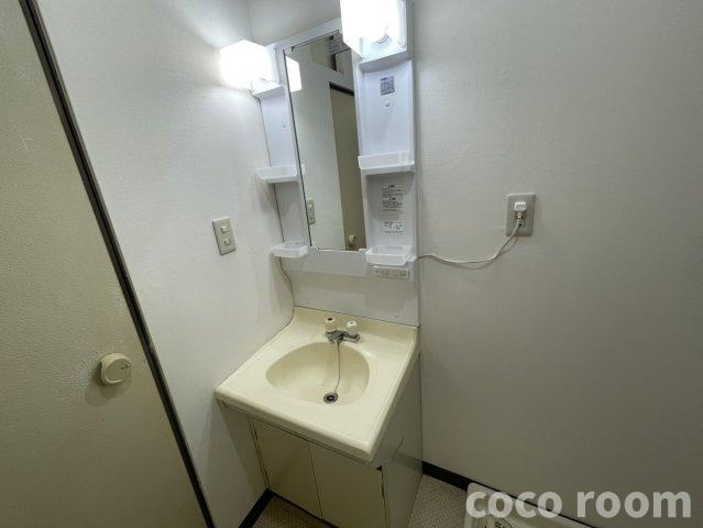 パークハイツAの独立洗面台