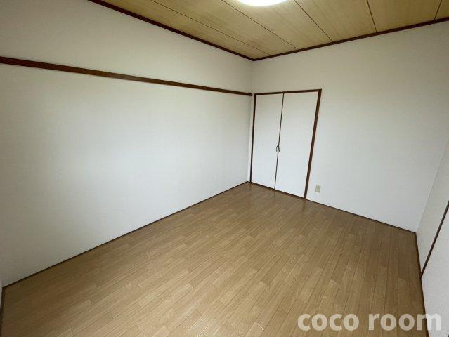 パークハイツAの居間・リビング