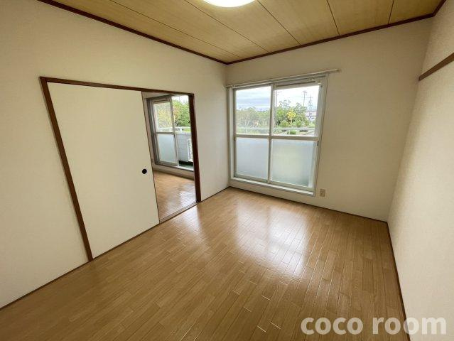 パークハイツAの居間・リビング