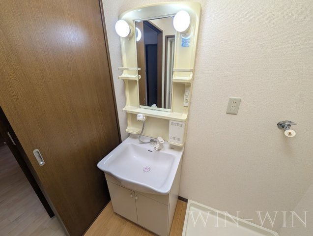 プレステージ井原の独立洗面台