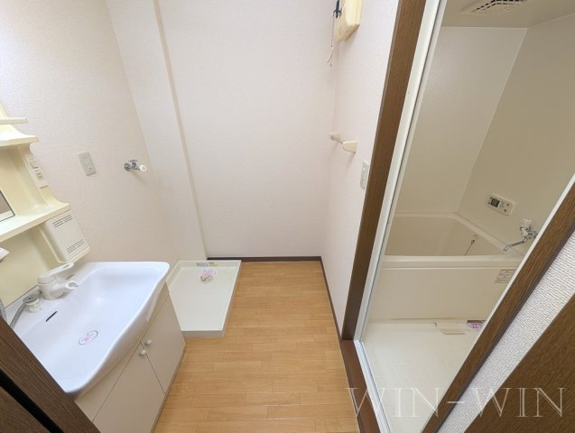 プレステージ井原の洗面所