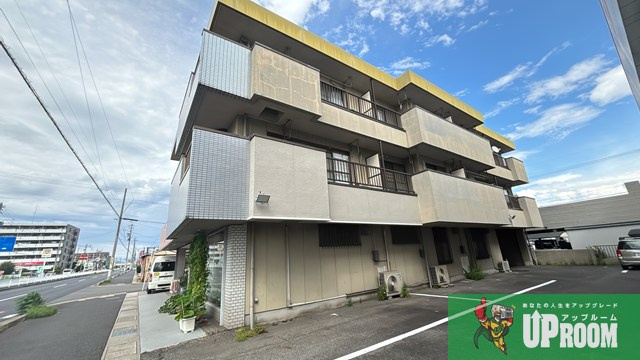 フラワーハイツの外観