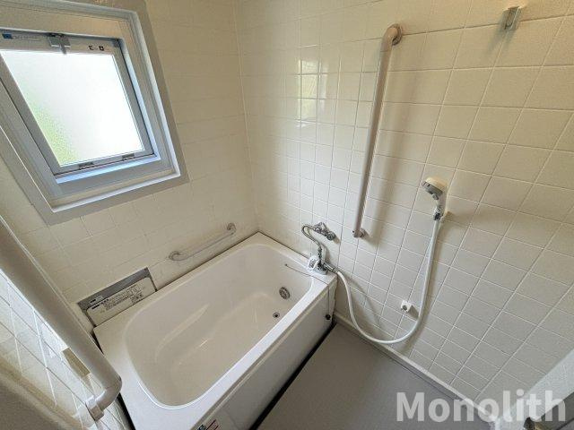 鶴山台33号棟の浴室