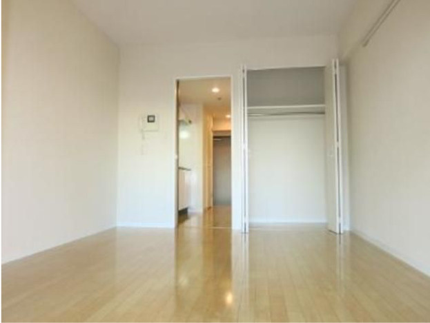 KDXレジデンス用賀　ペット相談　南向き　宅配BOXの居間・リビング