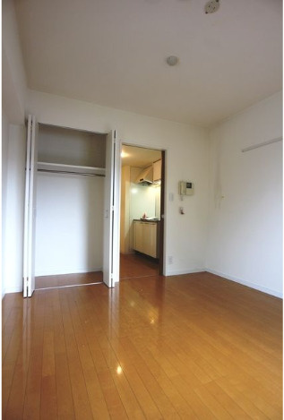 KDXレジデンス用賀　ペット相談　南向き　宅配BOXの内装