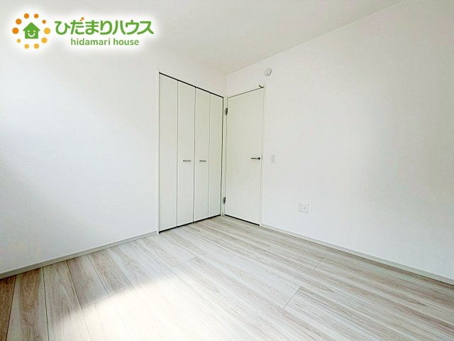 【洋室】 | 水戸市東台1期　新築戸建　2号棟 | ご家族様一人ひとりの大切なプライベート空間。シンプルなデザインなので、趣味・感性で個性的に飾ることができます♪