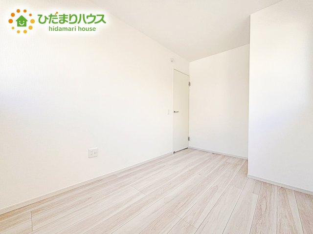 【洋室】 | 水戸市東台1期　新築戸建　4号棟 | お洋服の多い女性に人気！収納力の高いクローゼット付☆彡