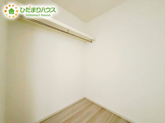 【収納】 | 水戸市東台1期　新築戸建　3号棟 | 衣類も小物もまとめて収納できます！しまう場所に迷わず、毎日の身支度がスムーズになるウォークインクローゼットが備わっております。