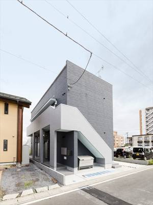 【エントランス】 | ドメーヌ・ドゥ | エントランスです