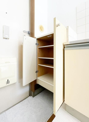 【玄関】 | メゾンさくら-東つつじヶ丘3丁目-