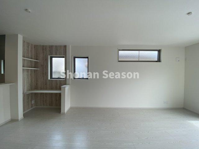 【居間・リビング】 | お子様の自宅学習も捗るスタディカウンター！
リモートワークにもおすすめです♪