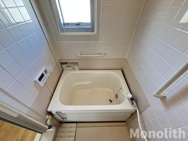 鶴山台35号棟の浴室