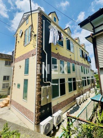 横浜市港北区篠原台町のアパートの外観