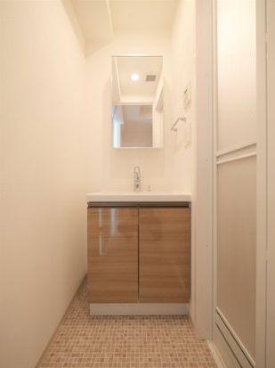 ラフィスタ墨田5丁目Ⅱの独立洗面台