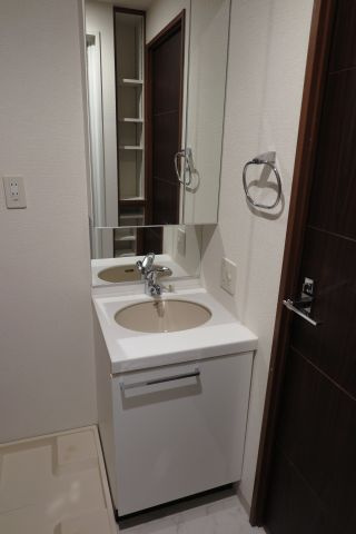 フェニックス日本橋高津の独立洗面台