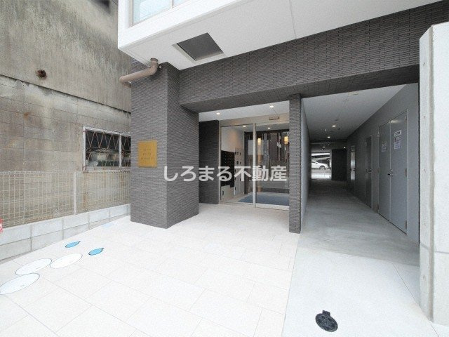 BROAD 新うめきたRESIDENCEのエントランス