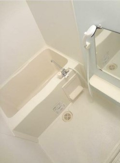 【浴室】 | ブロッサム | 浴室乾燥機付きバス。