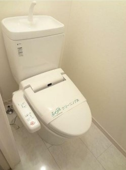 【トイレ】 | ブロッサム | 温水洗浄便座。