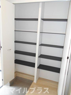 【玄関】 | 郡山市賀庄新築一戸建て3棟 | シンプルで使いやすい玄関です