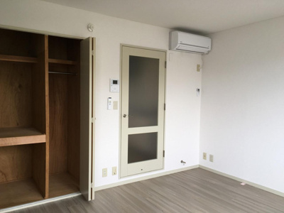 【洋室】 | ペールグリーンエムズビルⅡ