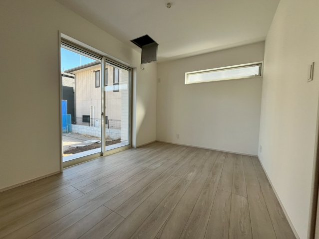 入間市東町3丁目　新築戸建の洋室|1/30　撮影