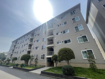 メゾン神足２号棟の外観