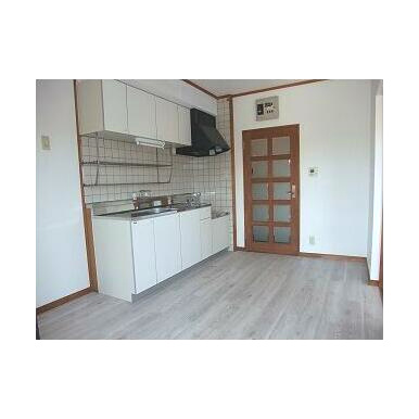 熊本市中央区新大江３丁目の賃貸マンションの居間・リビング