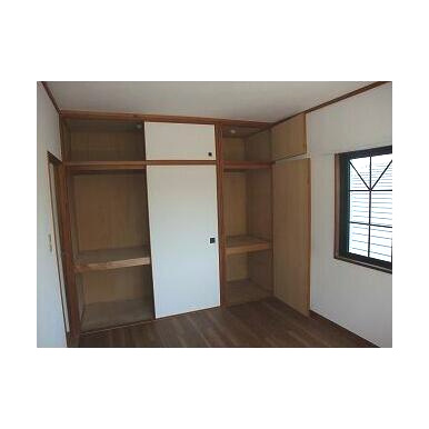 熊本市中央区新大江３丁目の賃貸マンションの収納