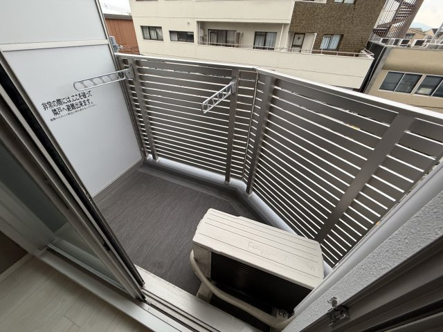 リブネスコート大阪大学前のバルコニー