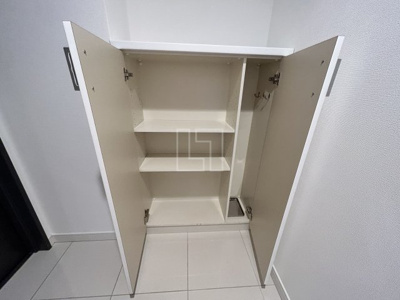 【収納】 | リバーサイドタワー中之島 | リバーサイドタワー中之島　下駄箱