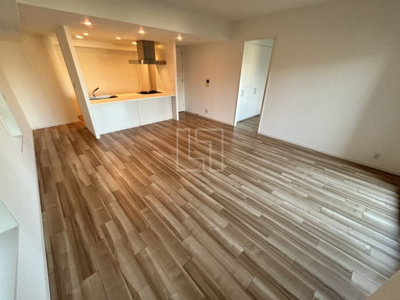 【居間・リビング】 | リバーサイドタワー中之島 | リバーサイドタワー中之島　リビング・ダイニングスペース