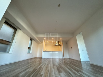 【居間・リビング】 | リバーサイドタワー中之島 | リバーサイドタワー中之島　リビング・ダイニングスペース