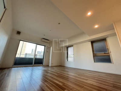 【居間・リビング】 | リバーサイドタワー中之島 | リバーサイドタワー中之島　リビング・ダイニングスペース