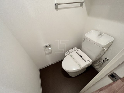 【トイレ】 | リバーサイドタワー中之島 | リバーサイドタワー中之島　温水洗浄便座