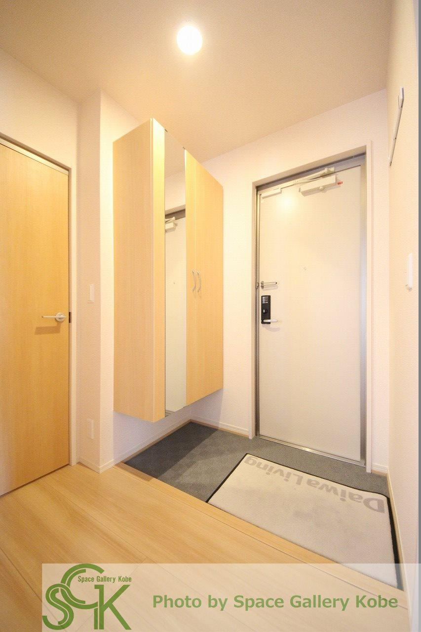 Fiorasの玄関|※お部屋により仕様が異なる場合があります。