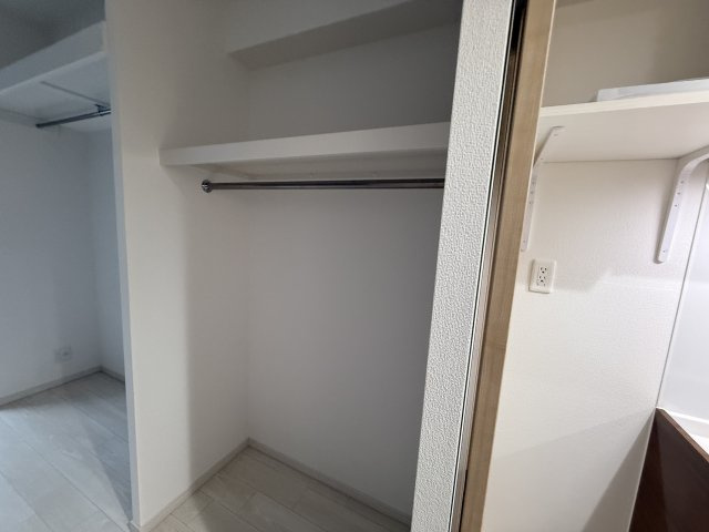 リブネスコート大阪大学前の収納