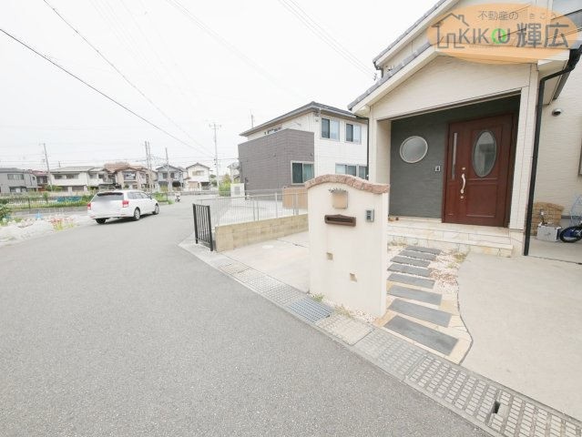 【玄関】 | 加古郡播磨町古宮1丁目　中古戸建