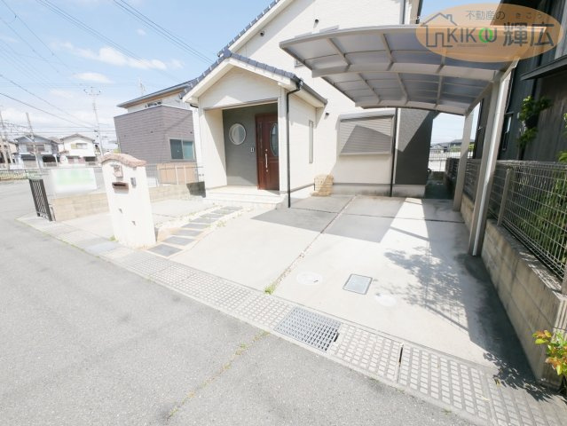 加古郡播磨町古宮1丁目　中古戸建の駐車場