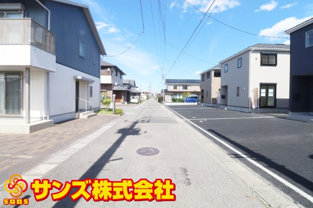 郡山市字賀庄第５　　　２号棟　　桜小学校、郡山第３中学区の外観|南西側から見た区画全体