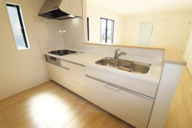 郡山市字賀庄第５　　　２号棟　　桜小学校、郡山第３中学区のキッチン