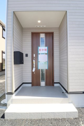 郡山市字賀庄第５　　　２号棟　　桜小学校、郡山第３中学区の玄関